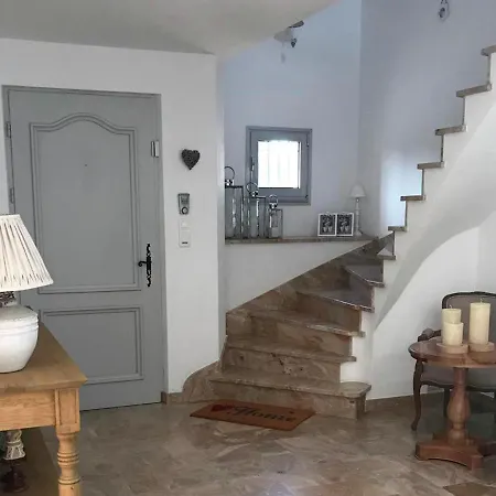 Stylish Villa In Southern France With Pool וילה *