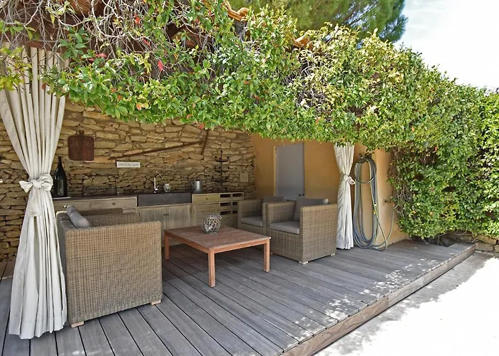 Stylish Villa In Southern France With Pool 생-쿠앵탕-라-포테리