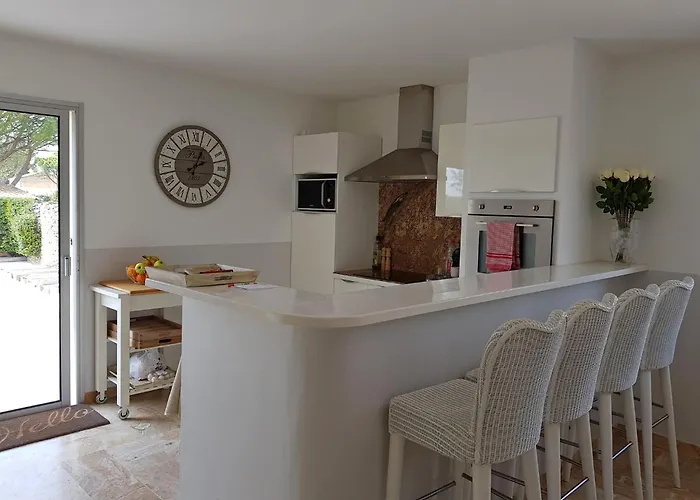 빌라 Stylish Villa In Southern France With Pool 생-쿠앵탕-라-포테리