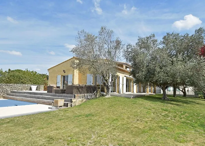 Stylish Villa In Southern France With Pool *